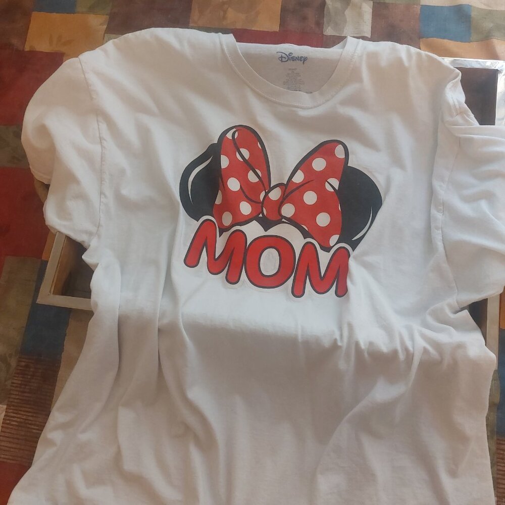 2 for 1: Disney mom + Mickey and Friends vintage XXL t shirts